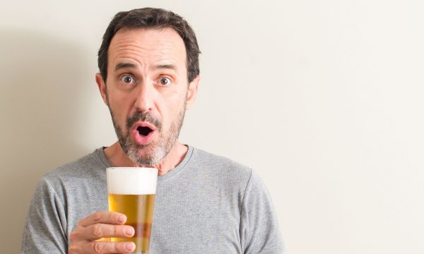 Αλκοόλ: Κίνδυνος εγκεφαλικού 11 χρόνια νωρίτερα για όσους πίνουν πολύ - Έρευνα