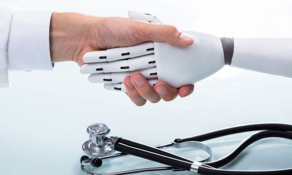 Νόσος Crohn: Ένα μυστήριο 25 ετών επιτέλους λύθηκε χάρη στην Τεχνητή Νοημοσύνη