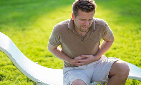 Γαστρεντερίτιδα: Όλα τα πιθανά συμπτώματα – Πότε εμφανίζονται, πόσο διαρκούν