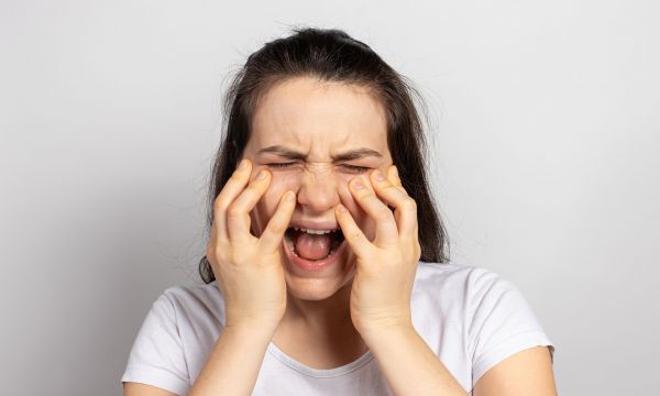 Νευραλγία τριδύμου: Οι αιτίες του πιο φρικτού πόνου που γνωρίζει ο άνθρωπος – Τρόποι ανακούφισης