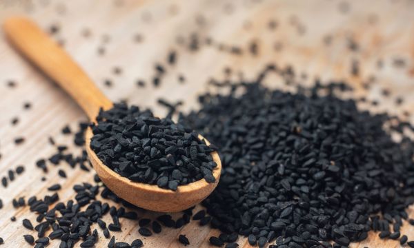 Πώς το μαύρο κύμινο ρίχνει την χοληστερόλη - Έρευνα
