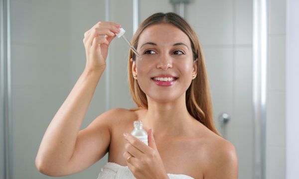 Τι είναι το γλυκολικό οξύ — Πώς χρησιμοποιείται σωστά στην περιποίηση του δέρματος