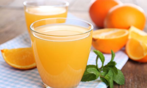 Τι συμβαίνει στην καρδιά αν πίνετε 2 ποτήρια χυμό πορτοκαλιού κάθε μέρα επί 2 μήνες