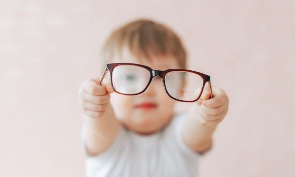 Νέα γυαλιά εγκεκριμένα από τον FDA μπορούν να επιβραδύνουν την μυωπία στα παιδιά