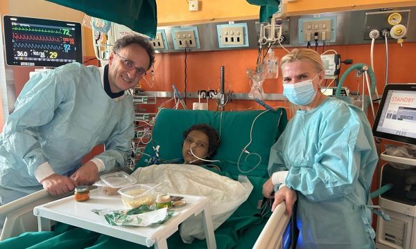 Αισιοδοξία για τον 18χρονο Μάριο - Συνεχής βελτίωση στη ΜΕΘ μετά τη μεταμόσχευση ήπατος