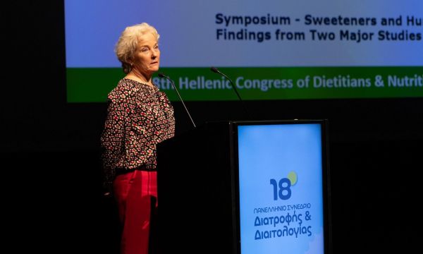 Η καθηγήτρια Dr. Anne Raben στο Onmed: Ο ΠΟΥ πρέπει να επανεξετάσει τις οδηγίες για τα γλυκαντικά