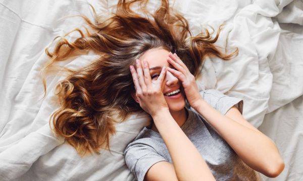 Βαθιά ενυδάτωση σώματος: Η ρουτίνα που μεταμορφώνει την επιδερμίδα σας