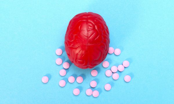 Δηλώσεις Βαρουφάκη περί χρήσης ecstasy - Απάντηση από τον Εθνικό Συντονιστή για τις Εξαρτήσεις