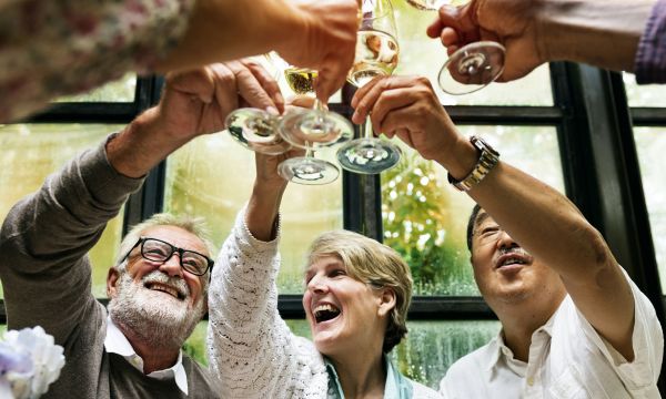 Χρόνιος πόνος: 5 υγιεινές συνήθειες συνδέονται με 8 χρόνια πιο νεανικό εγκέφαλο