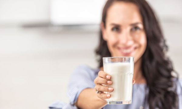 6 ροφήματα που είναι πλούσια σε βιταμίνη Β12