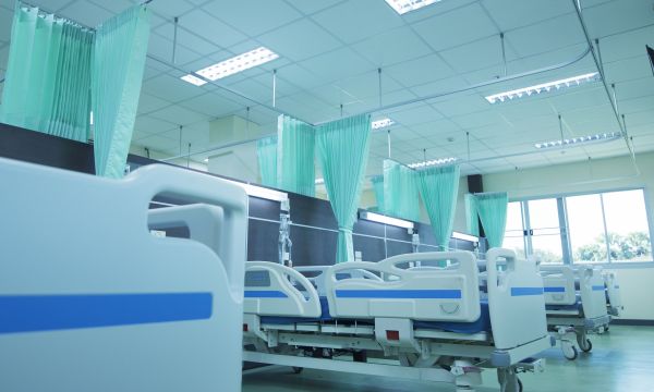 «Αγριεύει» η γρίπη - Αυξημένες κατά 45% οι εισαγωγές την τελευταία εβδομάδα