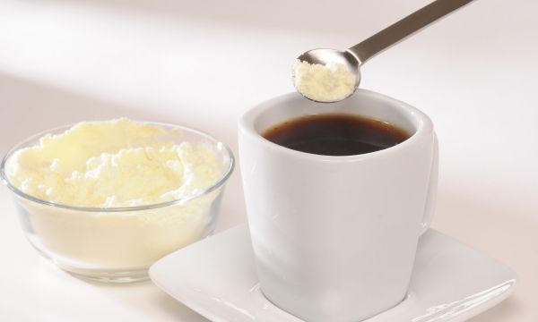 Τι θα δείτε αν αρχίσετε να βάζετε πρωτεΐνη στον πρωινό σας καφέ