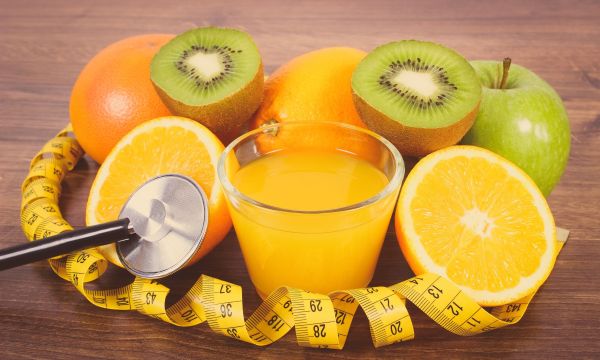 Βιταμίνη C: Τα 6 αποδεδειγμένα οφέλη και πόση χρειάζεστε πραγματικά