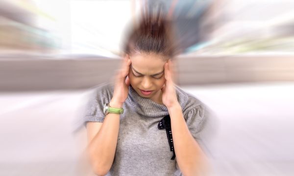 Γιατί οι γυναίκες έχουν περισσότερες ημικρανίες από τους άντρες