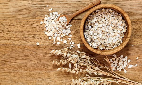 Γιατί η βρώμη μειώνει τη χοληστερόλη: Ο μηχανισμός πίσω από την ευεργετική της δράση