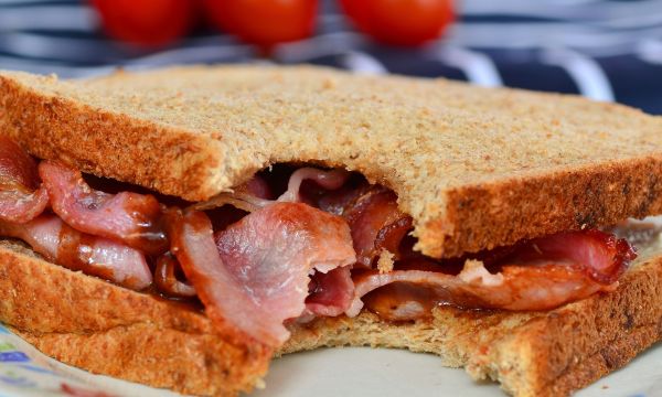 Είναι το μπέικον ένοχο για την υπέρταση;