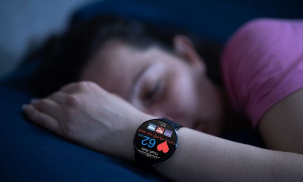 Διαλειμματική νηστεία και ύπνος: Η απλή αλλαγή που ενισχύει την καρδιομεταβολική υγεία