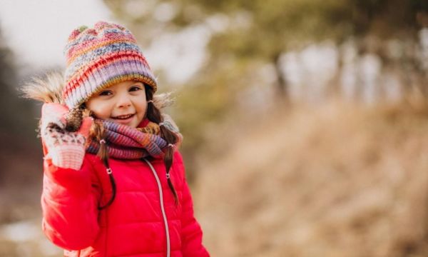 Χειμώνας και πονόλαιμος στα παιδιά: Πώς να τον προλάβετε και να τον αντιμετωπίσετε