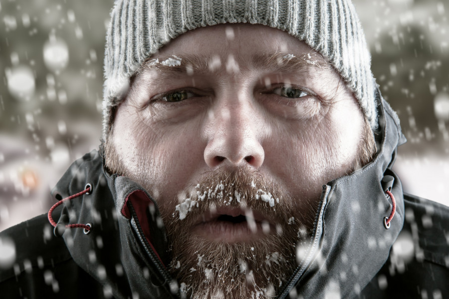 hypothermia-cold-freezing-snow