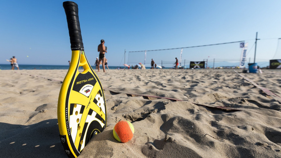 beach-racket-ball