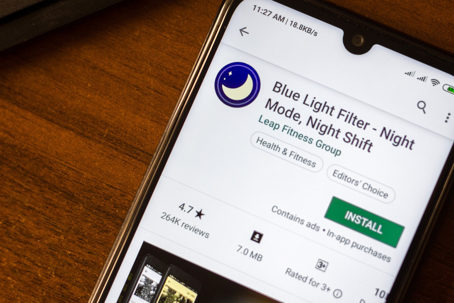 Blue Light Filter - Night Mode app on the display of smartphone