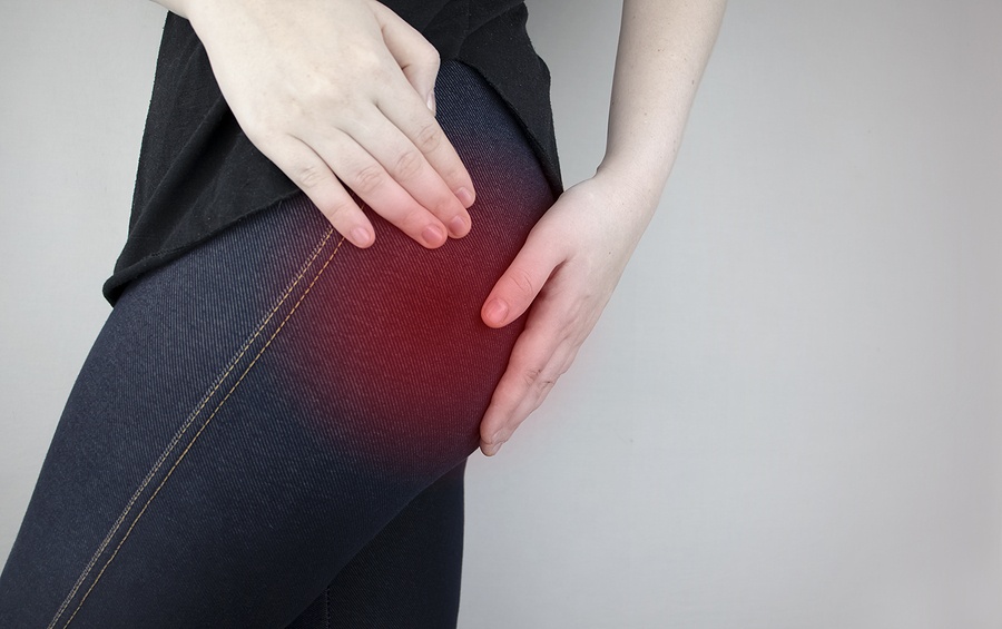 pinch of the sciatic nerve, lumbar osteochondrosis or sciatica