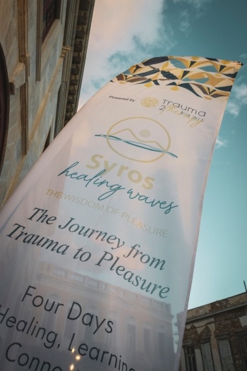 re-syros1.jpg