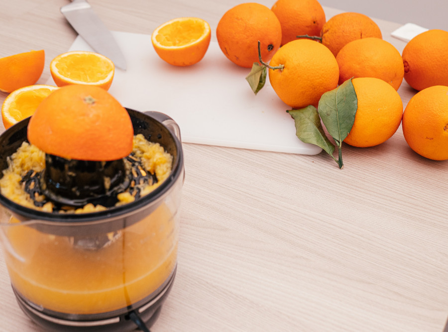 Fresh Orange Juice. Squeezed Oranges