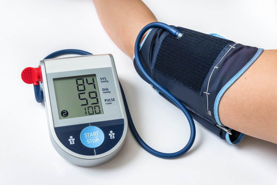 Blood Pressure Monitor With Low Level On Screen - Hypotension